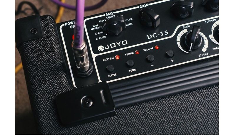 JOYO DC-15 Комбопідсилювач для електрогітари 4.5" 15Вт JOYO DC-15 Комбопідсилювач для електрогітари 4.5" 15Вт
