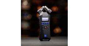 ZOOM H1essential Портативний цифровий рекордер